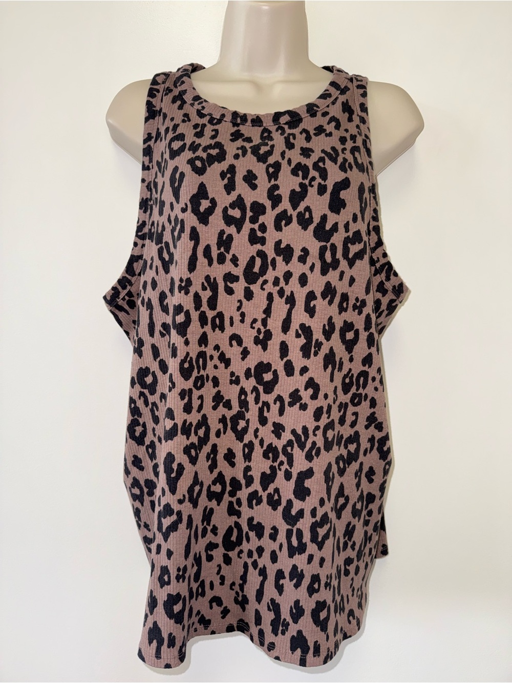 Maurices Mauve/Tan Leopard Print Tank Top with Black Spots